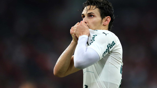 felipe-anderson-cresce-no-palmeiras-com-resiliencia-em-meio-a-prisao-do-pai