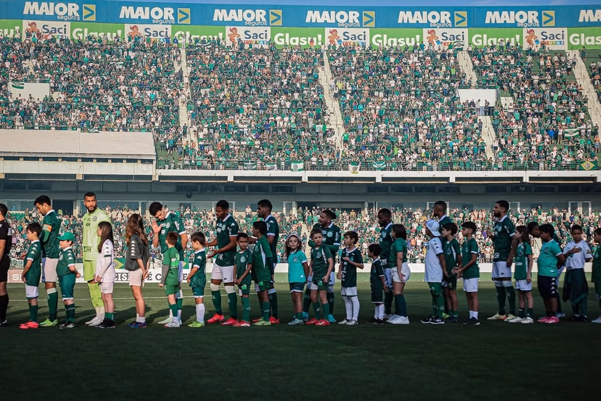torcedores-do-guarani-entram-em-confronto-com-pm-em-jogo-contra-ponte