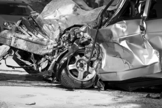 acidente-entre-carros-e-moto-deixa-oito-mortos-em-rodovia-em-minas-gerais