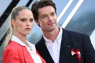 patrick-schwarzenegger-se-casa-com-a-modelo-abby-champion