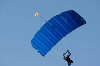 paraquedista-morre-apos-colidir-com-outro-no-ar-em-sao-paulo