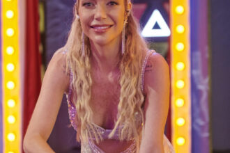 angela-ro-ro-so-recebia-r$-800-mensais-ao-final-de-sua-vida,-afirma-advogado