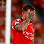 otamendi-desabafa-apos-recuo-que-custou-empate:-“jogada-de-m****…”