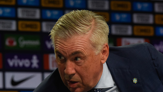 santos-vai-de-mal-a-pior-e-neymar-culpa-o-gramado:-“sintetico-e-uma-me**”