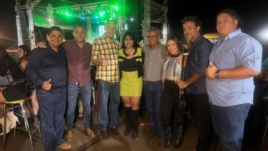 6o-expoan:-janad-valcari-prestigia-exposicao-agropecuaria-em-ananas