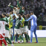 crespo-tem-motivos-para-sorrir,-mas-vive-incerteza-antes-da-libertadores