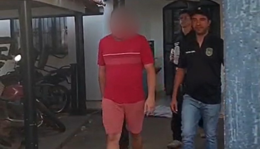suspeito-de-matar-ex-companheira-na-frente-dos-filhos-dela-e-preso-apos-se-apresentar-em-delegacia