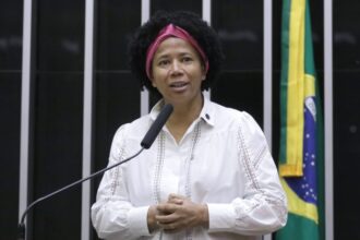 comissao-aprova-projeto-que-cria-protocolo-de-ajuda-a-indigenas-durante-desastres