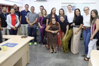 escola-do-legislativo-realiza-visita-guiada-com-novos-servidores-da-aleto