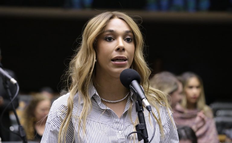 comissao-aprova-fornecimento-obrigatorio-de-alimentacao-a-empregado-domestico