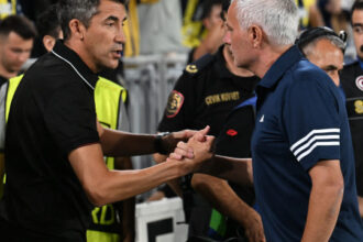 jose-mourinho-retorna-ao-benfica-apos-25-anos-e-assina-ate-2027