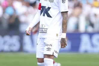 neymar-tem-lesao-na-coxa-e-desfalca-o-santos-contra-o-sao-paulo