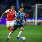 pressionados,-internacional-e-gremio-travam-‘gre-nal’-com-ameaca-para-os-tecnicos