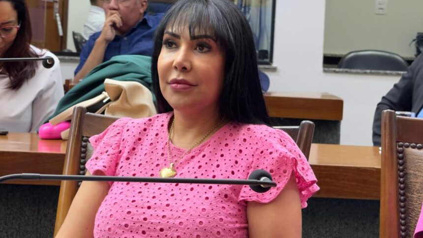 janad-valcari-apresenta-projeto-de-lei-para-garantir-denuncia-de-violencia-contra-idosos