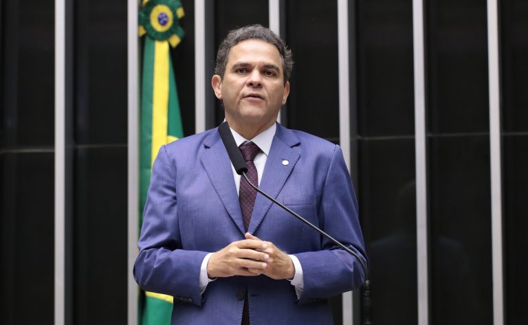 camara-aprova-projeto-que-desbloqueia-recursos-do-fundo-social-para-saude-e-educacao