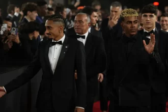 pontuacao-da-bola-de-ouro-revela-raphinha-longe-do-podio