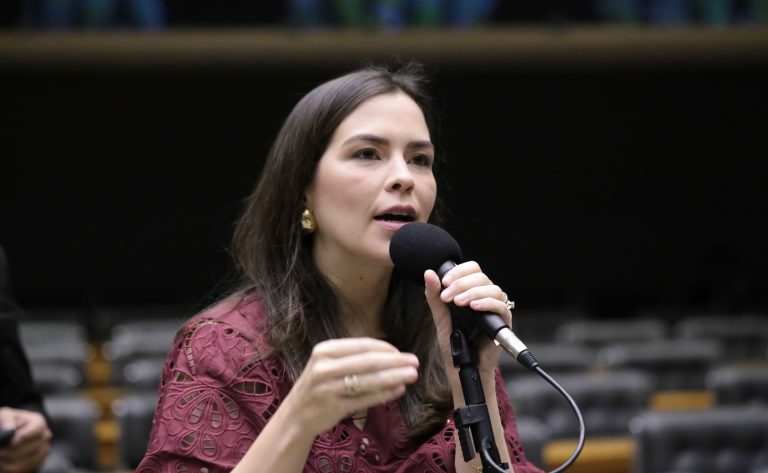 comissao-aprova-regras-para-producao-de-provas-em-crimes-de-violencia-sexual-contra-mulher