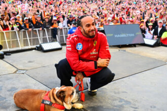 venda-da-mclaren-e-concluida,-com-avaliacao-de-r$-21,8-bilhoes