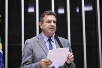 comissao-aprova-proposta-que-beneficia-municipios-com-deficit-habitacional-no-minha-casa,-minha-vida