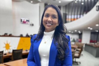 deputada-vanda-monteiro-apresenta-lei-que-proibe-uso-de-elevadores-por-criancas-desacompanhadas