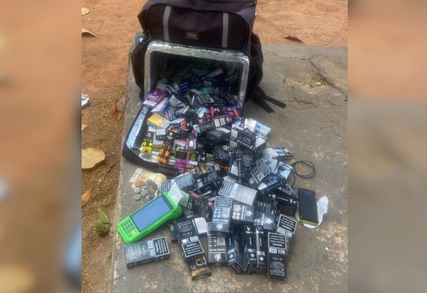 homem-e-flagrado-com-mais-de-100-cigarros-eletronicos-perto-de-escola-em-palmas,-diz-pm