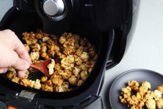aprenda-a-limpar-sua-air-fryer-com-metodos-simples-e-naturais