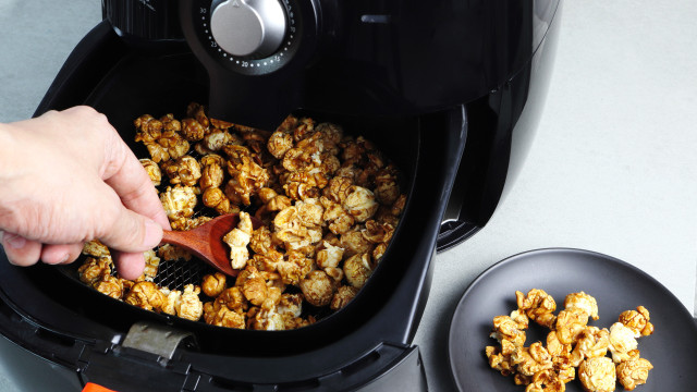 aprenda-a-limpar-sua-air-fryer-com-metodos-simples-e-naturais