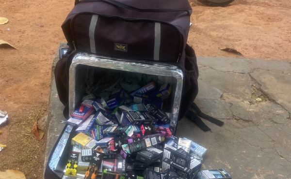 pm-apreende-cigarros-eletronicos-e-homem-e-preso-por-contrabando-em-palmas