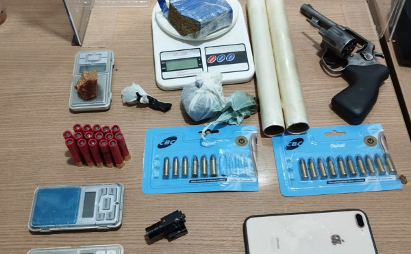 policia-militar-apreende-armas,-municoes-e-drogas-apos-denuncia-em-gurupi
