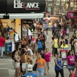 renda-media-da-populacao-equivale-ao-salario-minimo-em-93%-das-cidades,-mostra-censo-2022
