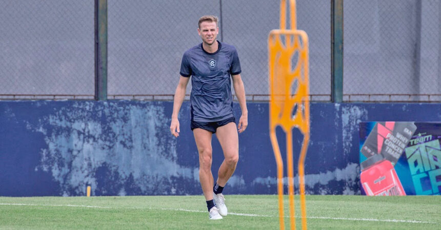 confianca-em-alta:-klaus-avalia-confronto-do-remo-com-athletico