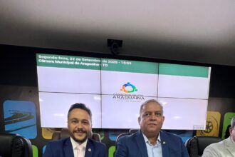 camara-municipal-de-araguaina-entrega-1a-medalha-de-honra-ao-merito-tocantins-ao-senador-eduardo-gomes