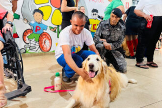 policia-militar-inicia-projeto-de-cinoterapia-com-visita-a-apae-em-palmas