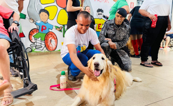 policia-militar-inicia-projeto-de-cinoterapia-com-visita-a-apae-em-palmas