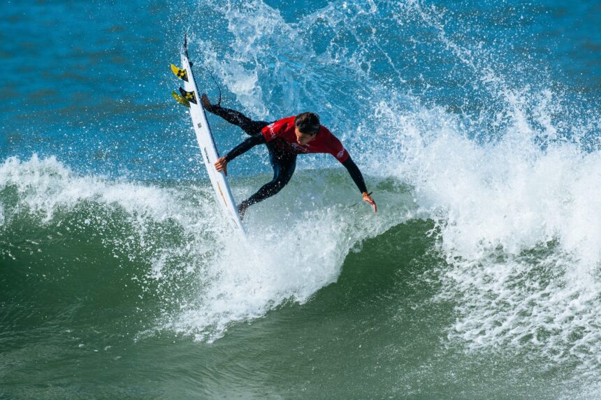 wsl:-unico-brasileiro-no-top-10,-mateus-herdy-busca-vaga-inedita-na-elite-do-surfe-no-challenger-series-de-saquarema