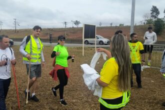 romeiros-que-vao-a-aparecida-usam-tendas-de-apoio-em-rodovias-de-sp