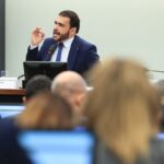 etica:-relator-pede-arquivamento-de-acao-contra-eduardo-bolsonaro