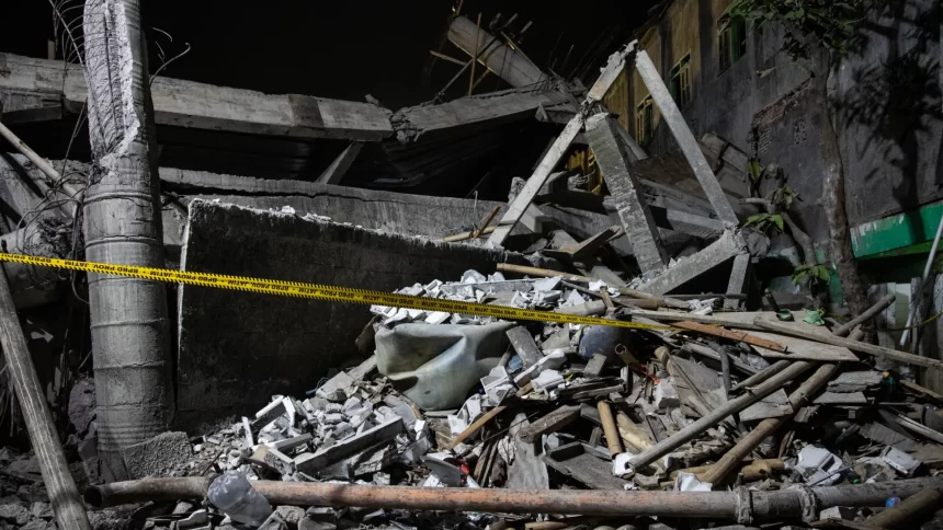 marquise-desaba-e-deixa-dois-feridos-no-centro-de-sao-paulo