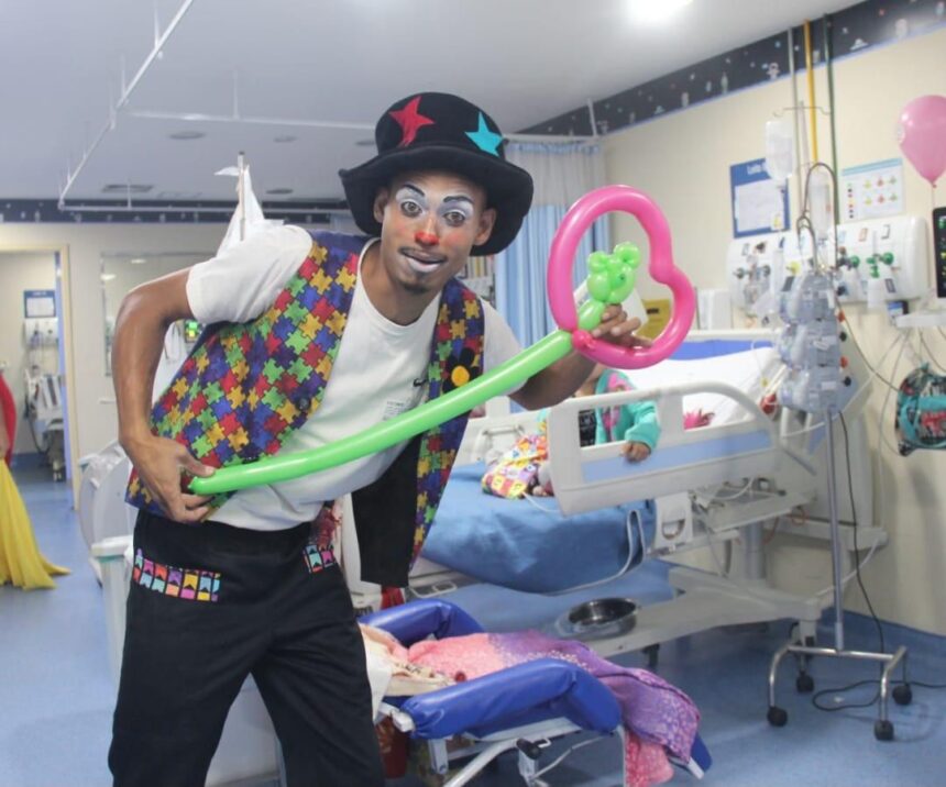 dia-das-criancas:-palhaco-do-trem-transforma-gratidao-em-alegria