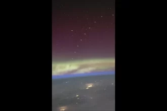 astronauta-registra-da-orbita-“trem”-de-satelites-starlink-da-spacex