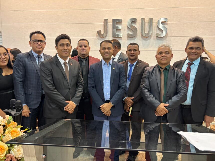 deputado-moisemar-marinho-participa-do-congresso-unificado-de-senhoras,-jovens-e-obreiros-em-guarai