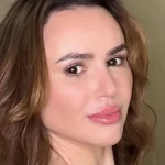 modelo-estudante-de-medicina-e-achada-morta-com-filha-em-casa-no-rio