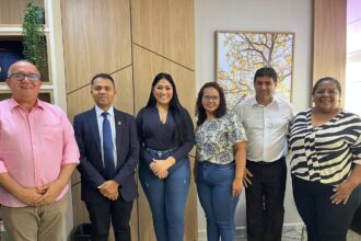 educacao:-moisemar-acompanha-representantes-de-itaguatins-em-reuniao-na-seduc