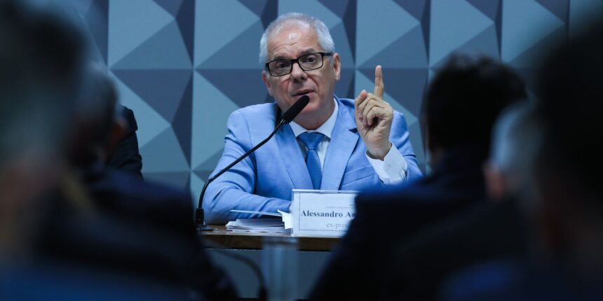 com-habeas-corpus,-ex-presidente-do-inss-depoe-na-cpmi-do-inss