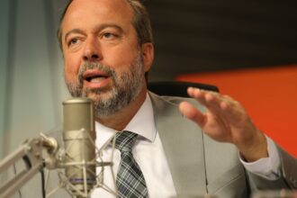 nao-foi-falta-de-energia,-mas-problema-tecnico,-diz-ministro-silveira