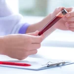 anvisa-busca-laboratorios-com-capacidade-de-detectar-metanol-em-amostras-de-sangue