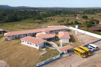 prefeitura-envia-a-camara-o-novo-pccr-do-magisterio-da-educacao-basica-e-abre-caminho-para-concurso-publico