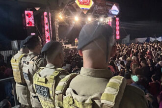 policia-militar-garante-seguranca-e-tranquilidade-em-evento-recorde-de-publico-na-festa-do-leite-e-da-cachaca-na-cidade-de-combinado