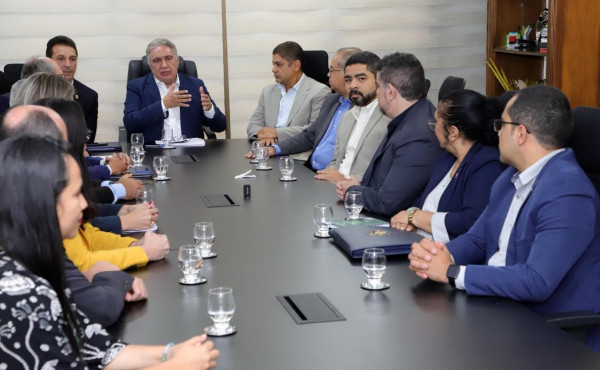 governador-laurez-moreira-reune-secretariado-para-debate-obras-que-impulsionam-o-desenvolvimento-do-tocantins