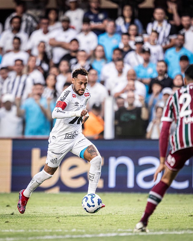 neymar-completa-2-anos-longe-da-selecao,-e-volta-fica-cada-vez-mais-distante